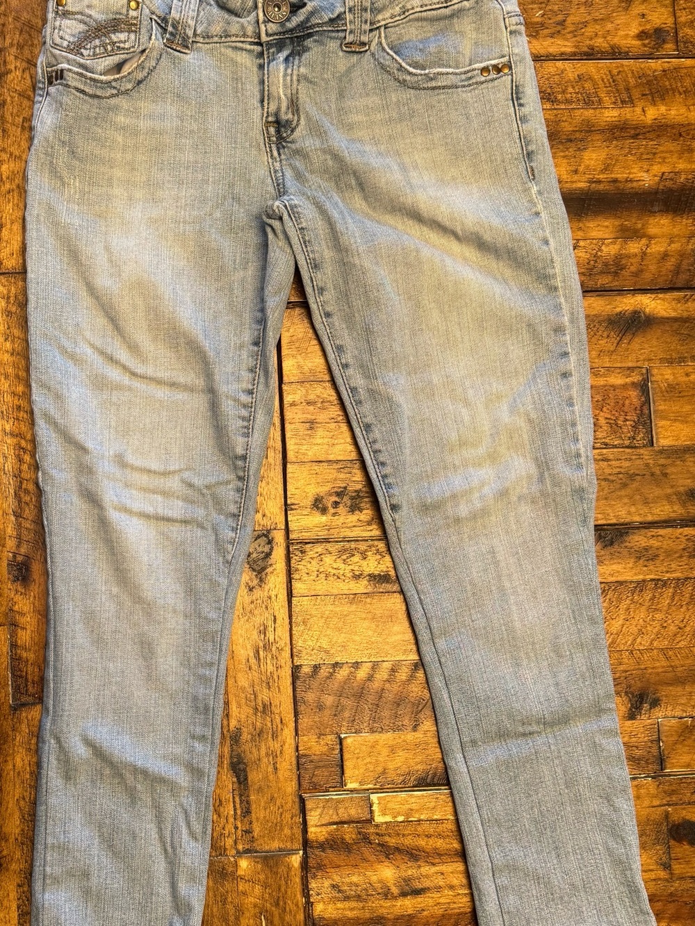 Women’s Straight Leg Light Blue Jeans – Classic Everyday Fit
